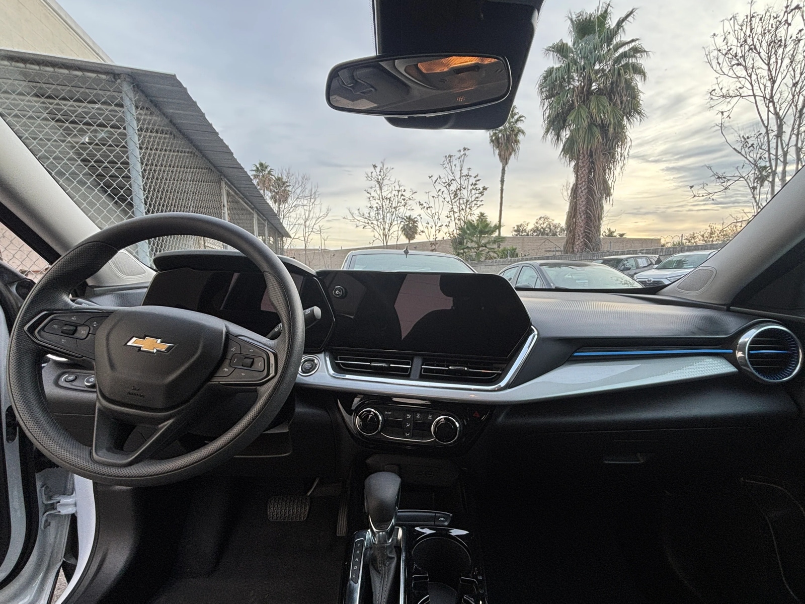 Thumbnail: 2025 Chevrolet Trax - 3