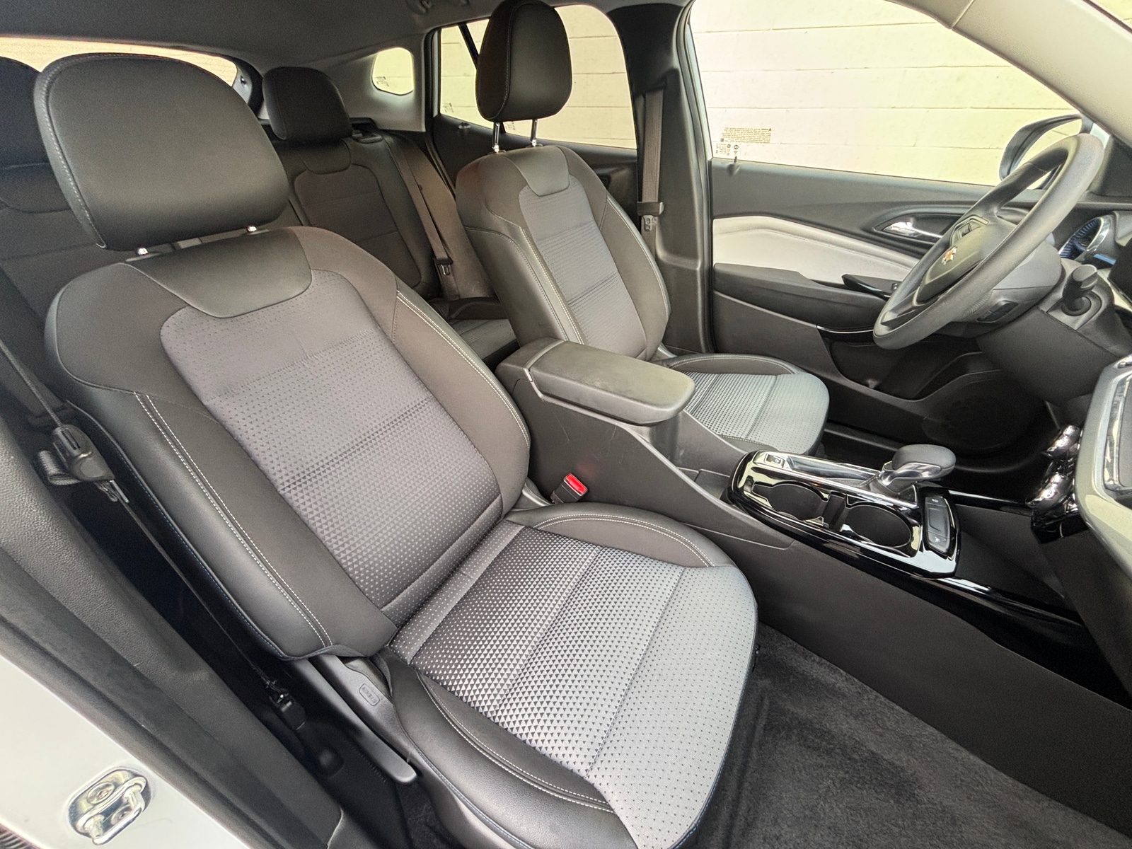 Thumbnail: 2025 Chevrolet Trax - 2