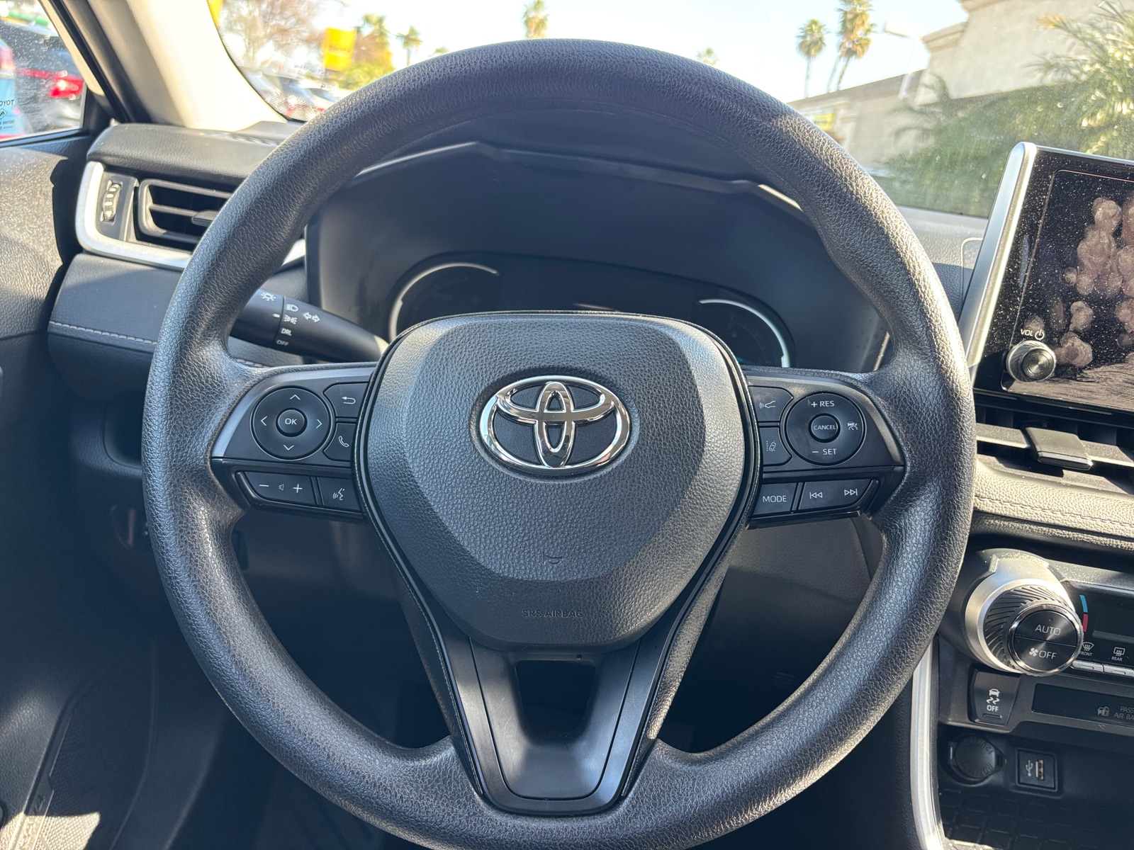 Thumbnail: 2025 Toyota RAV4 - 5