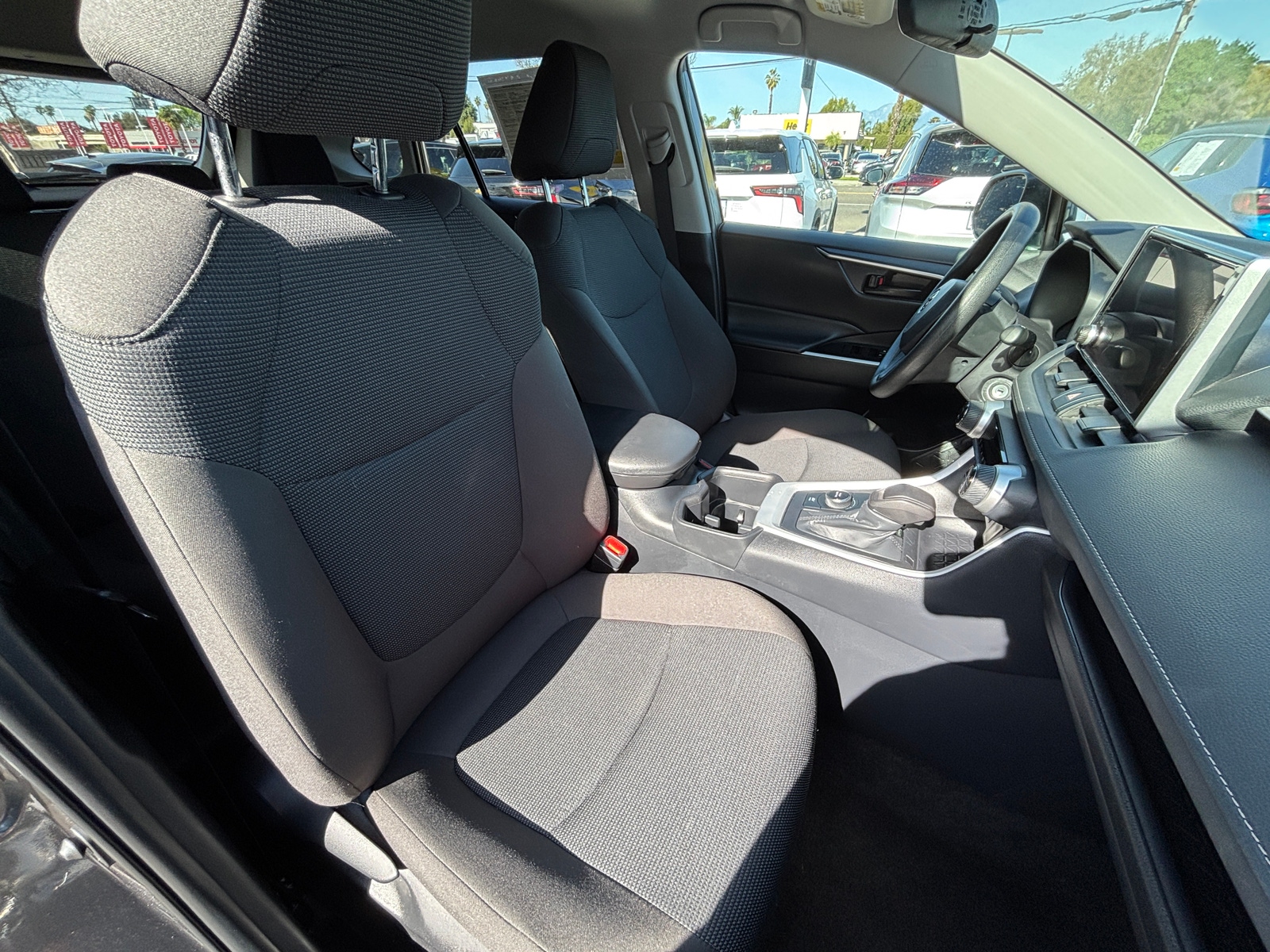 Thumbnail: 2025 Toyota RAV4 - 2