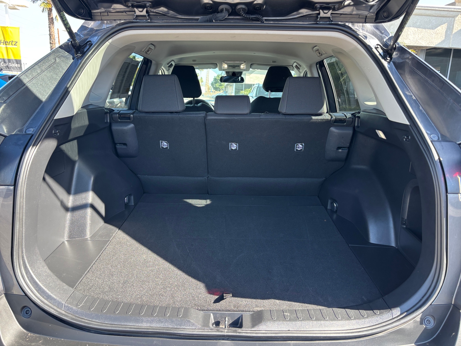 Thumbnail: 2025 Toyota RAV4 - 6