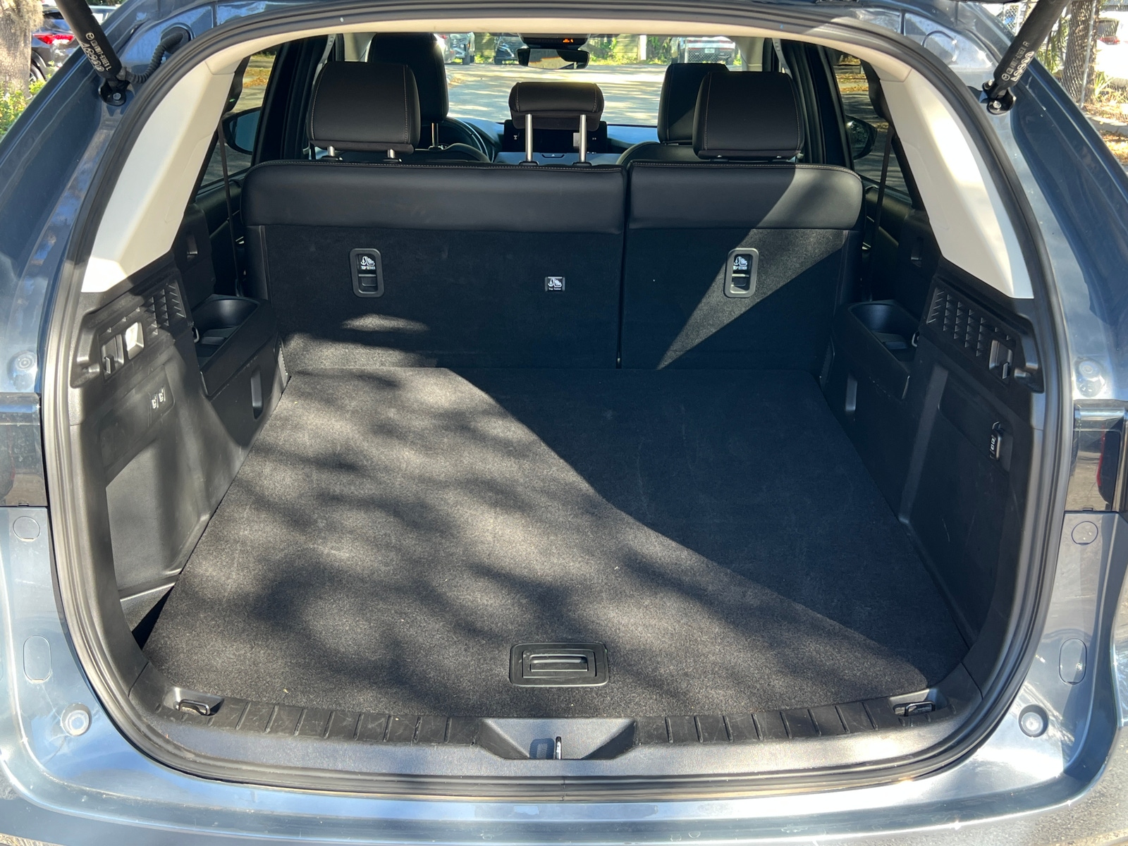 Thumbnail: 2025 Mazda CX-70 - 6