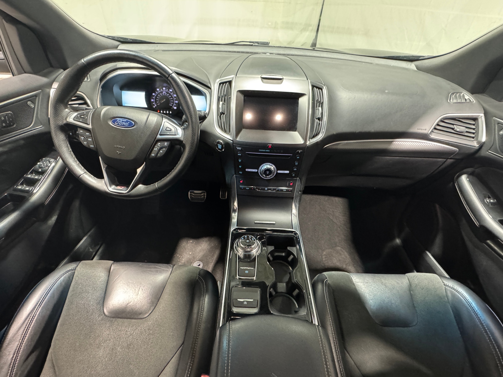 Thumbnail: 2019 Ford Edge - 2