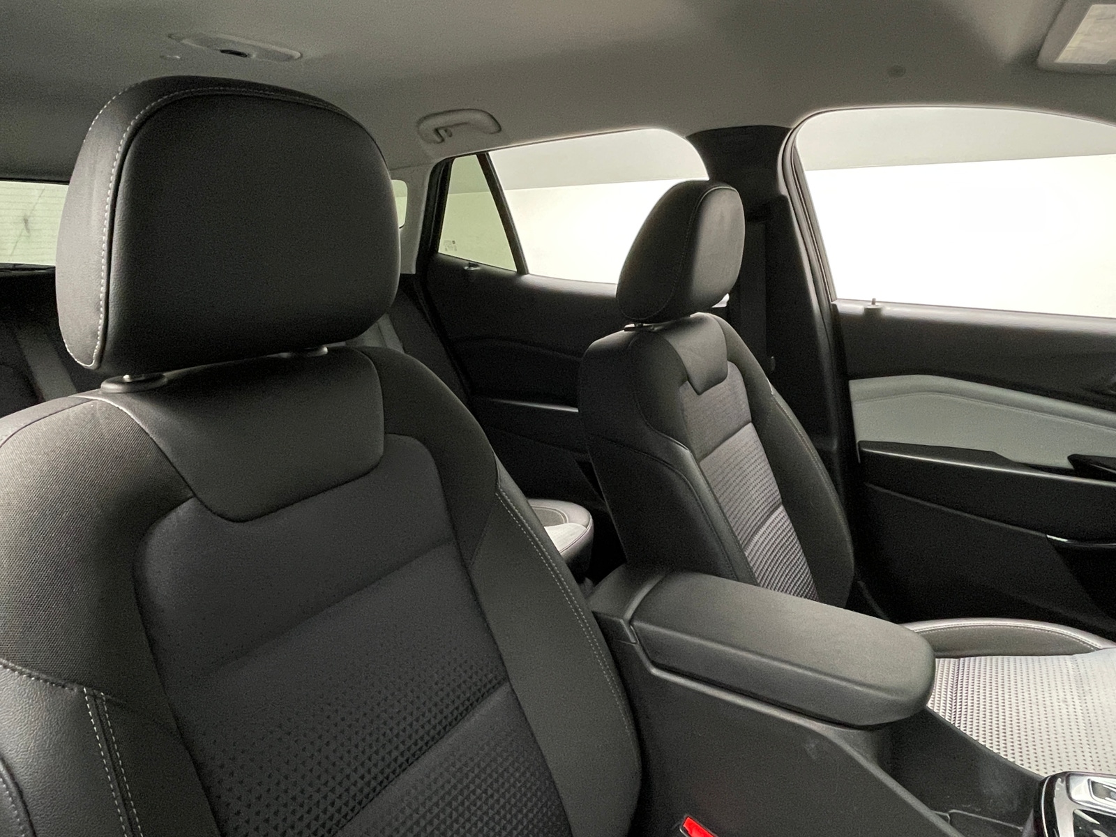 Thumbnail: 2025 Chevrolet Trax - 2