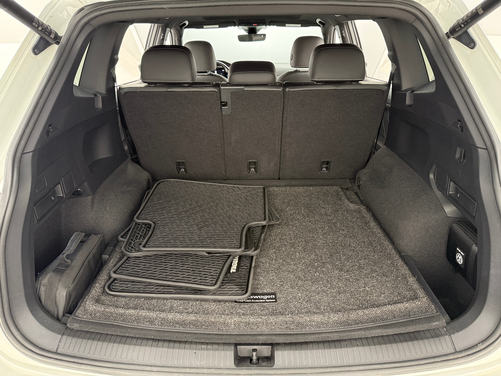 Thumbnail: 2022 Volkswagen Tiguan - 6