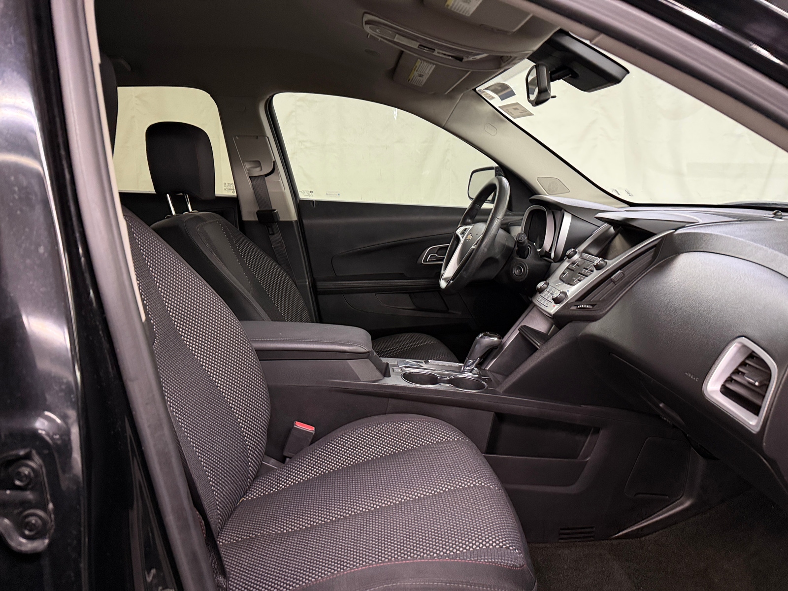 Thumbnail: 2017 Chevrolet Equinox - 2