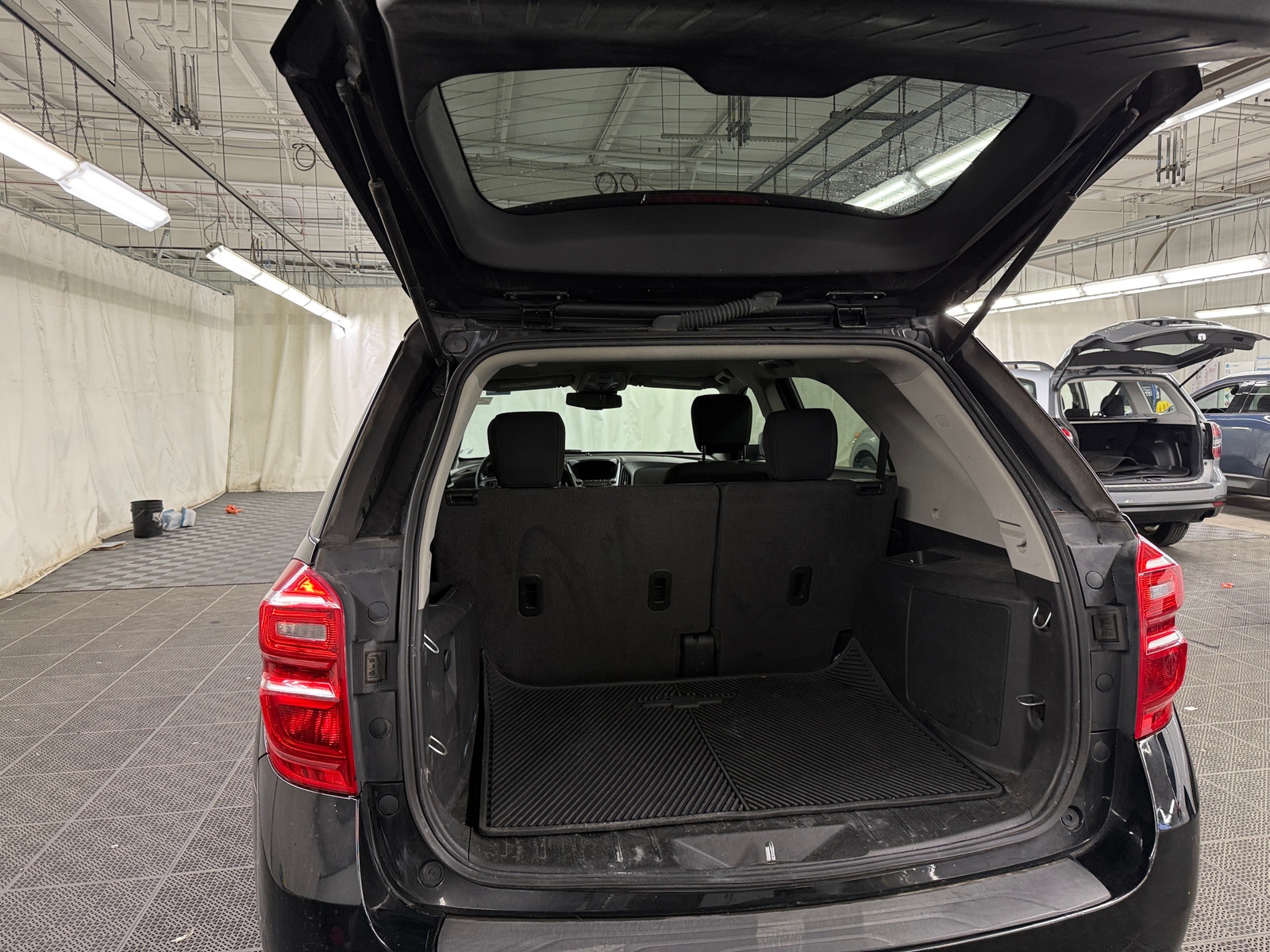 Thumbnail: 2017 Chevrolet Equinox - 7