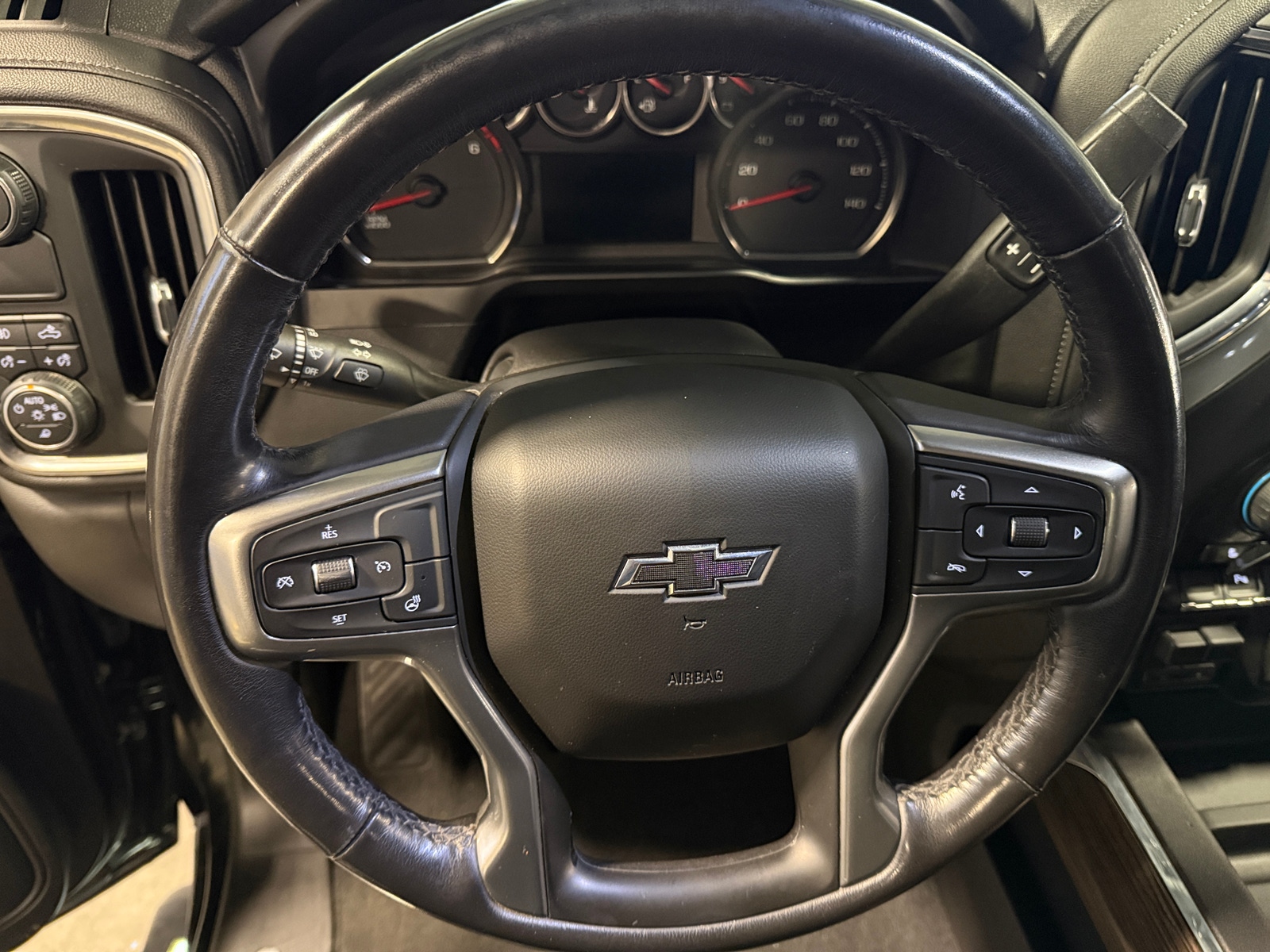 Thumbnail: 2020 Chevrolet Silverado 1500 - 5