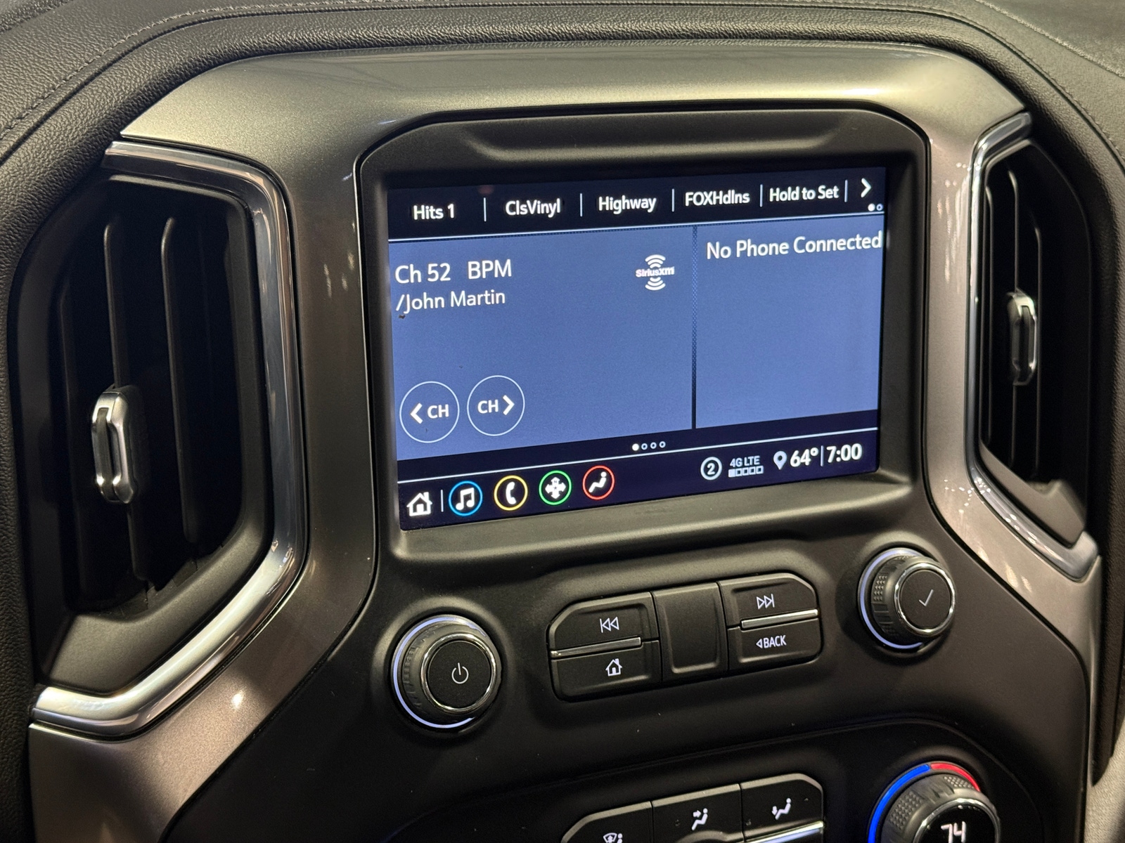 Thumbnail: 2020 Chevrolet Silverado 1500 - 4