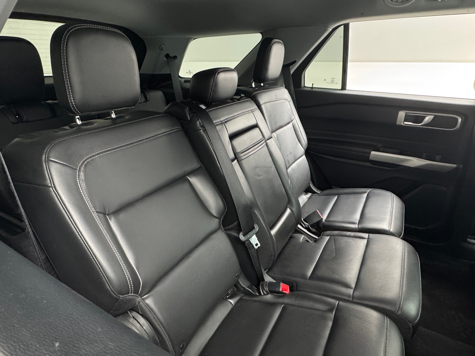 Thumbnail: 2021 Ford Explorer - 5