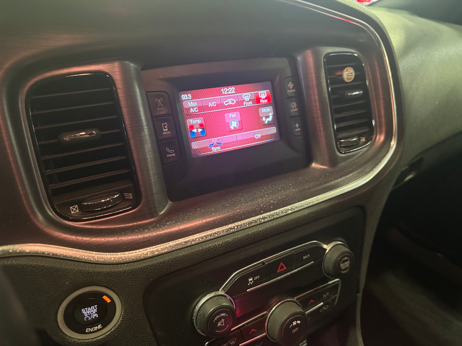 Thumbnail: 2016 Dodge Charger - 4