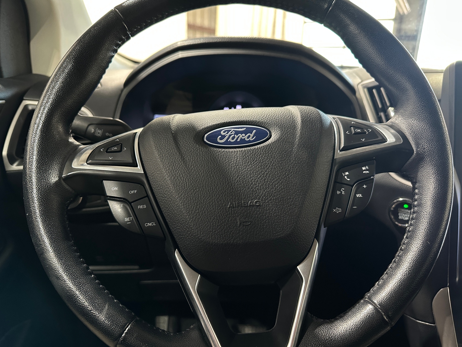 Thumbnail: 2023 Ford Edge - 4