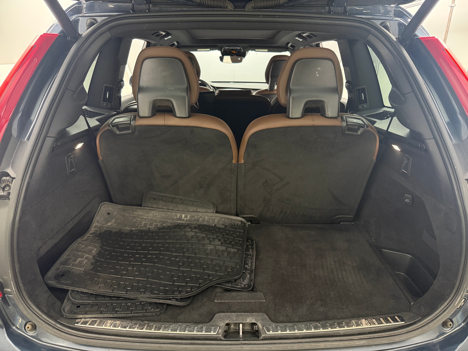 Thumbnail: 2020 Volvo XC90 - 6