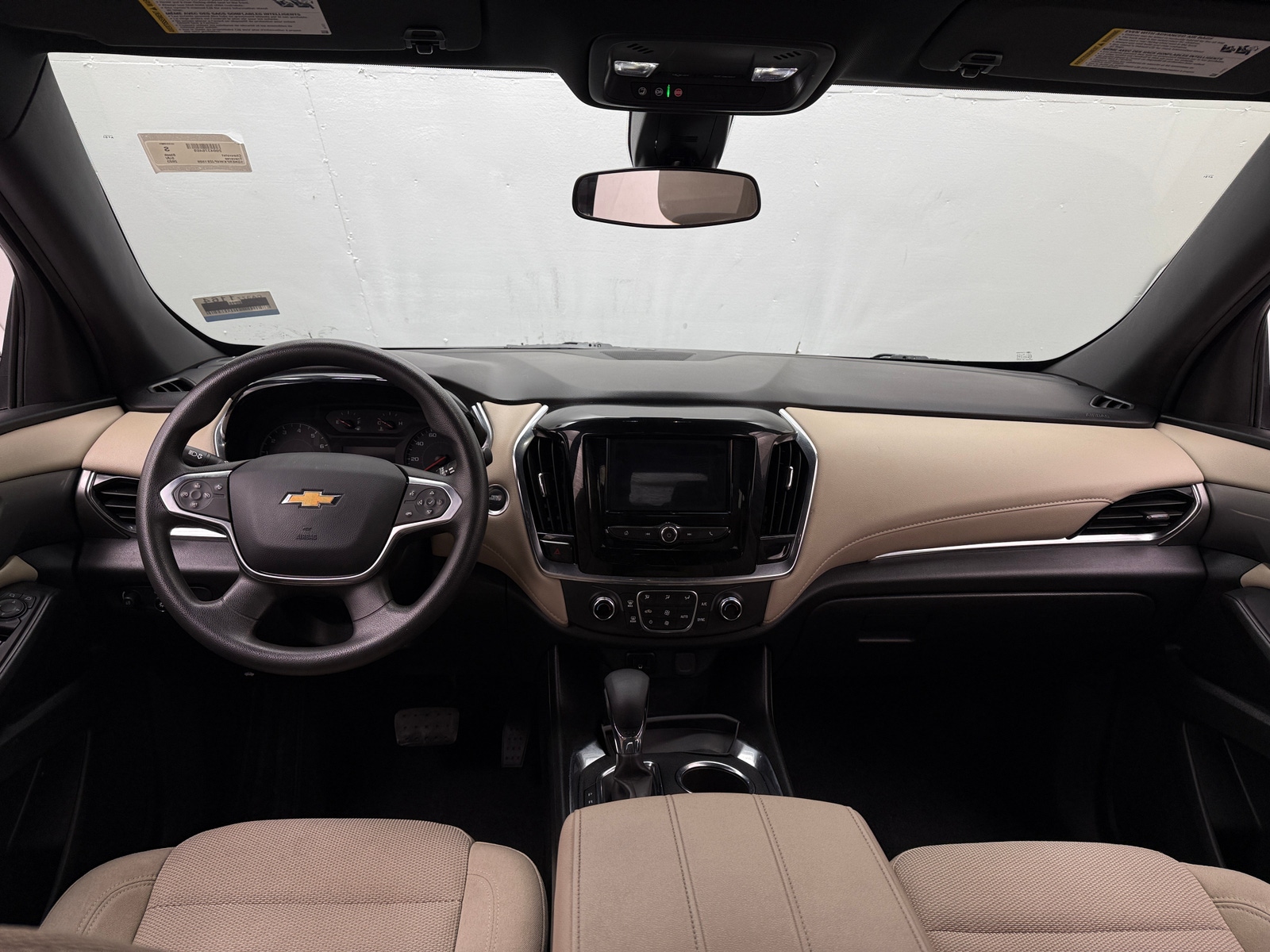 Thumbnail: 2023 Chevrolet Traverse - 3