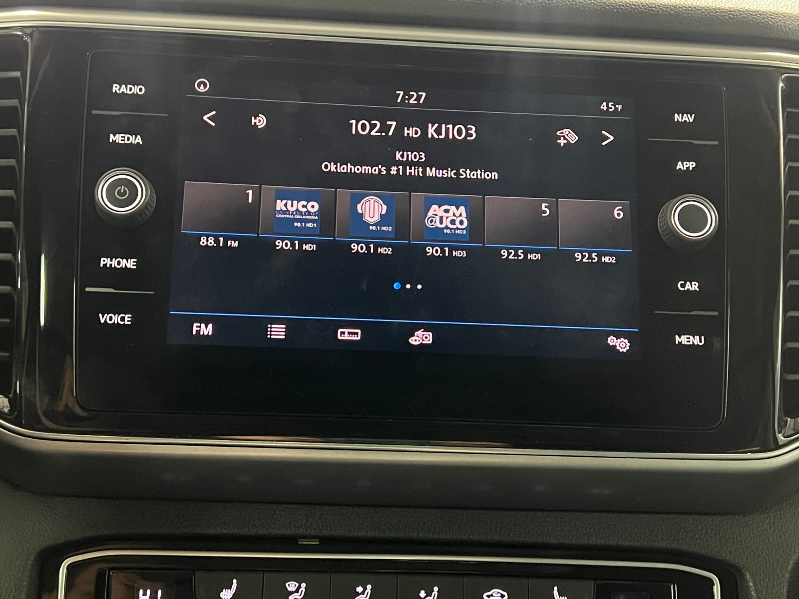 Thumbnail: 2019 Volkswagen Atlas - 3