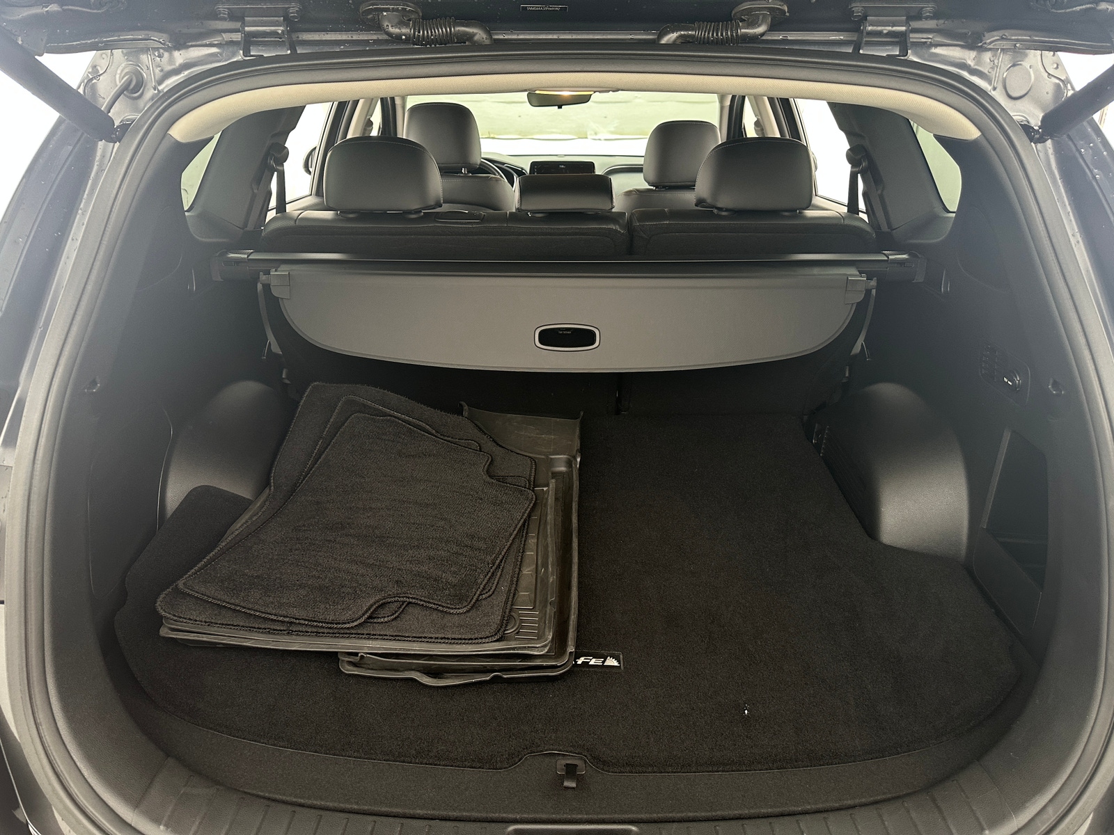 Thumbnail: 2023 Hyundai Santa Fe - 6