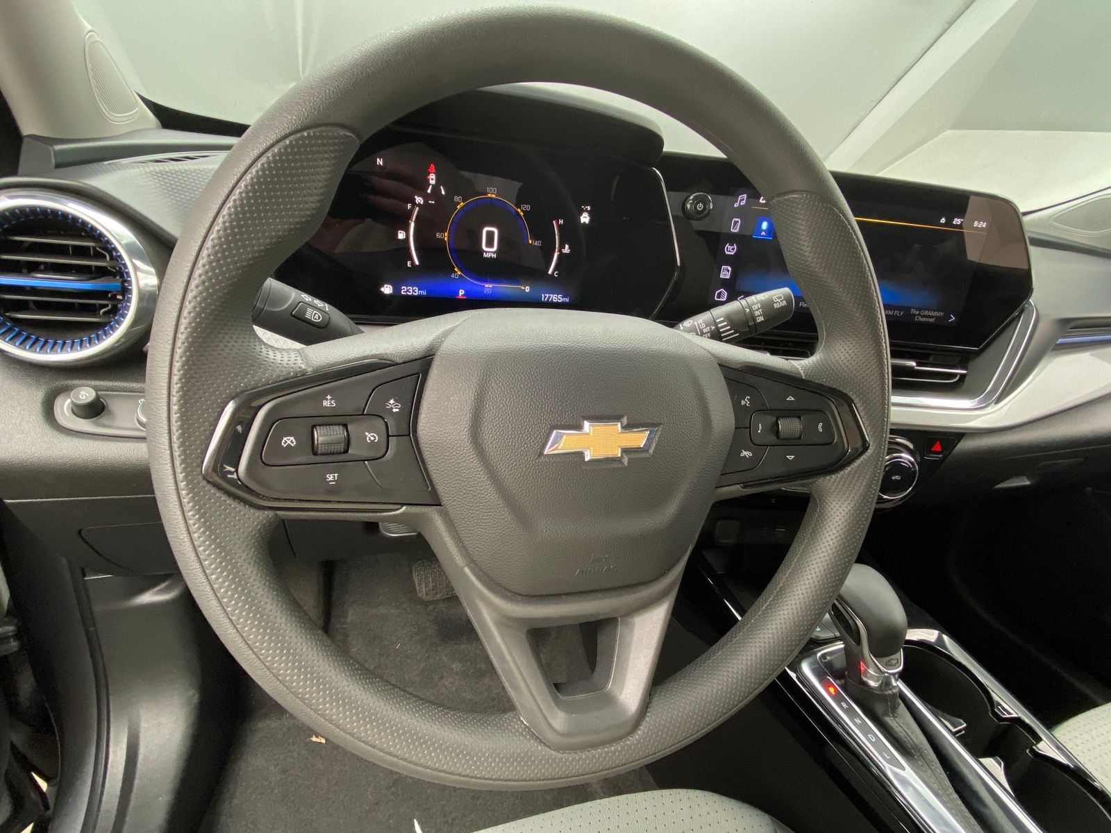 Thumbnail: 2025 Chevrolet Trax - 5