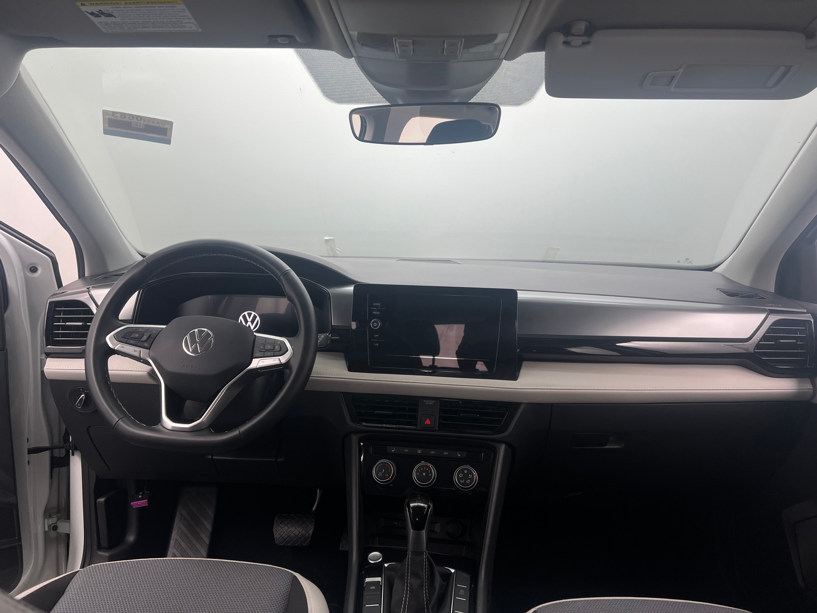 Thumbnail: 2025 Volkswagen Taos - 3