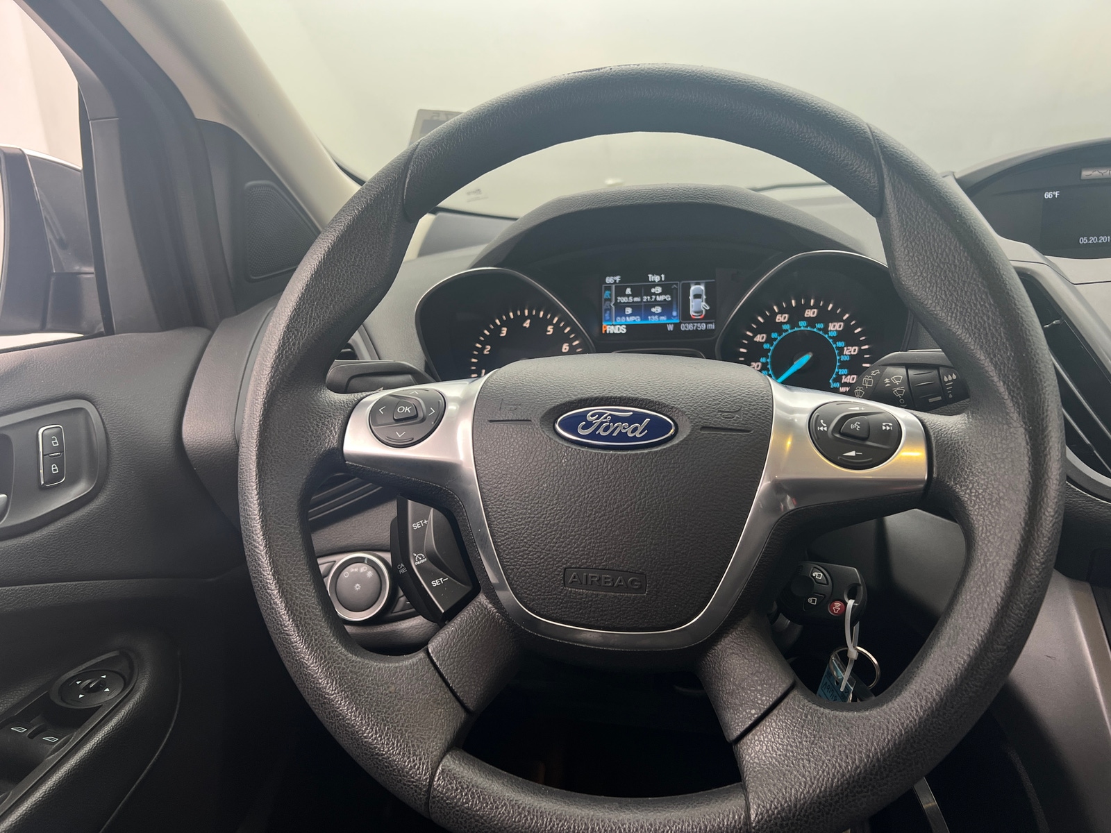 Thumbnail: 2016 Ford Escape - 4