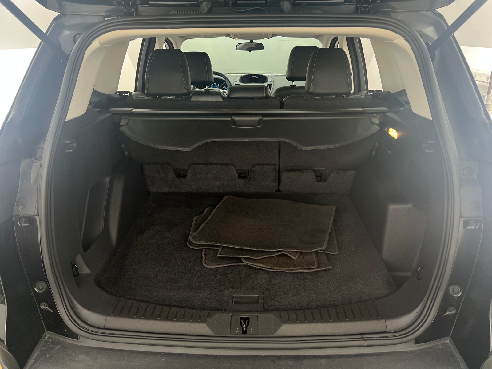 Thumbnail: 2016 Ford Escape - 6