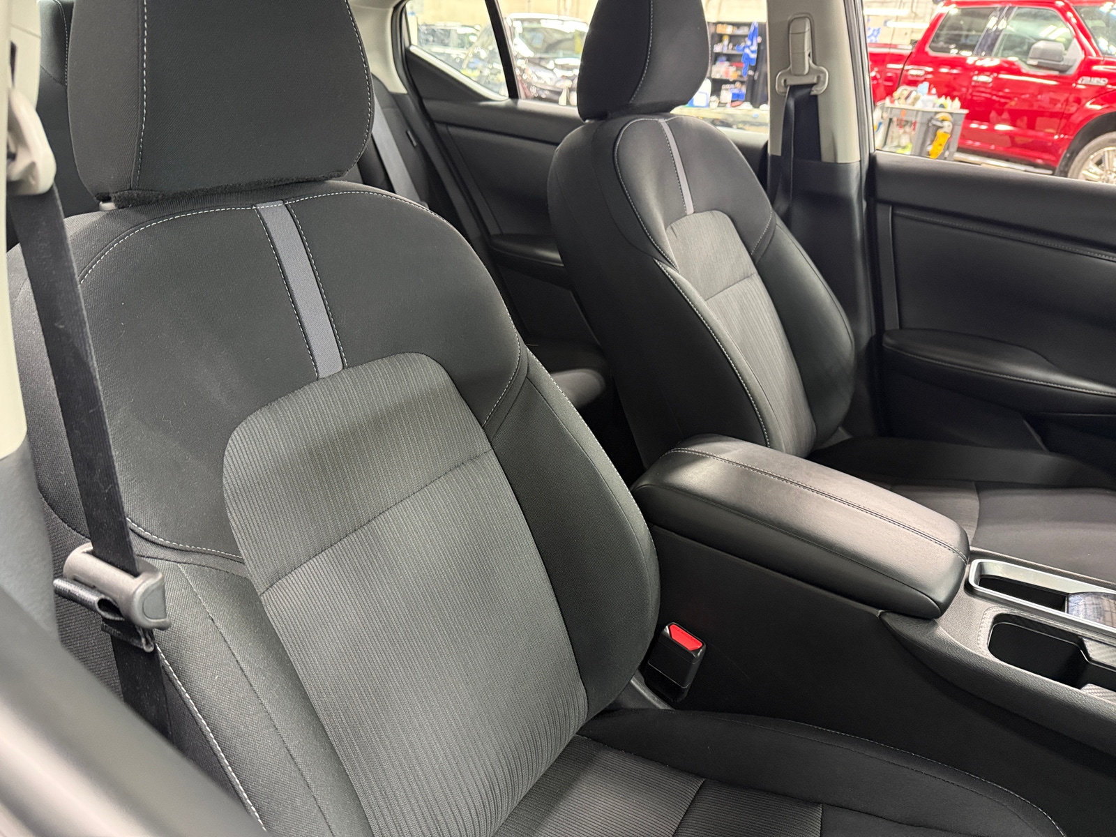 Thumbnail: 2025 Nissan Sentra - 2