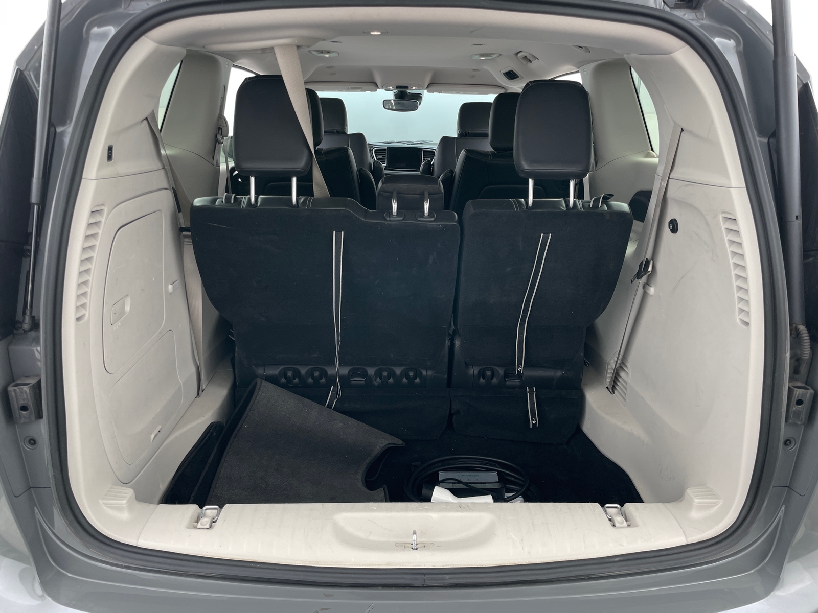 Thumbnail: 2022 Chrysler Pacifica - 6