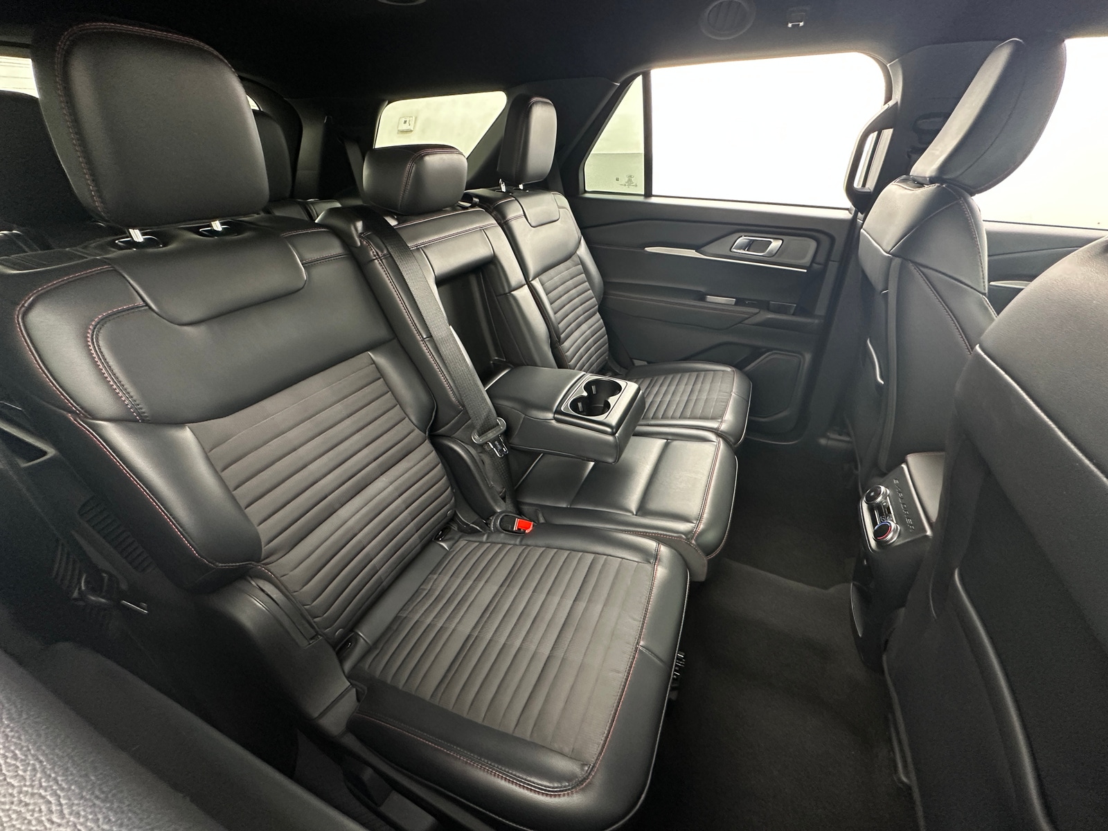 Thumbnail: 2025 Ford Explorer - 5