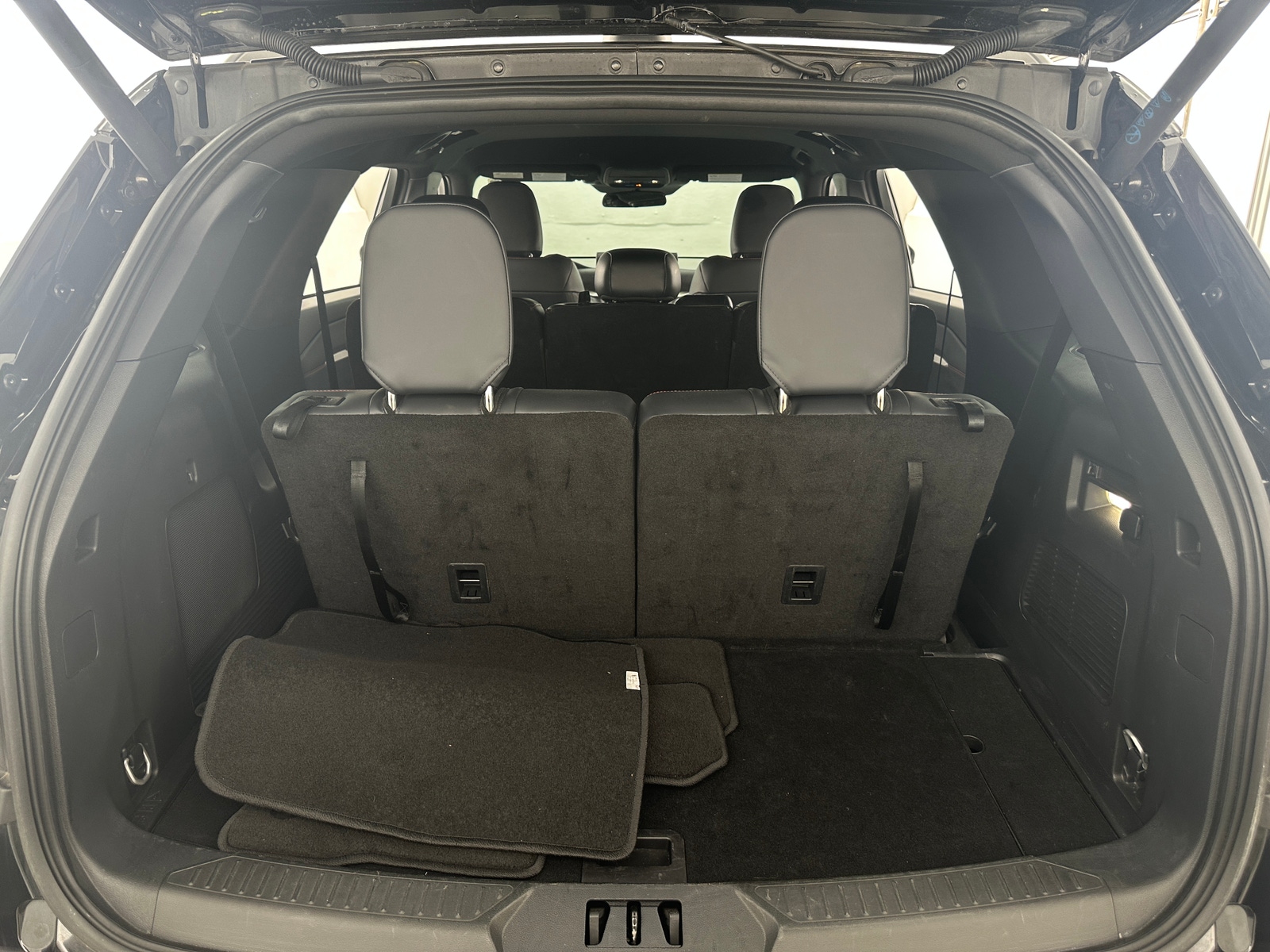 Thumbnail: 2025 Ford Explorer - 6