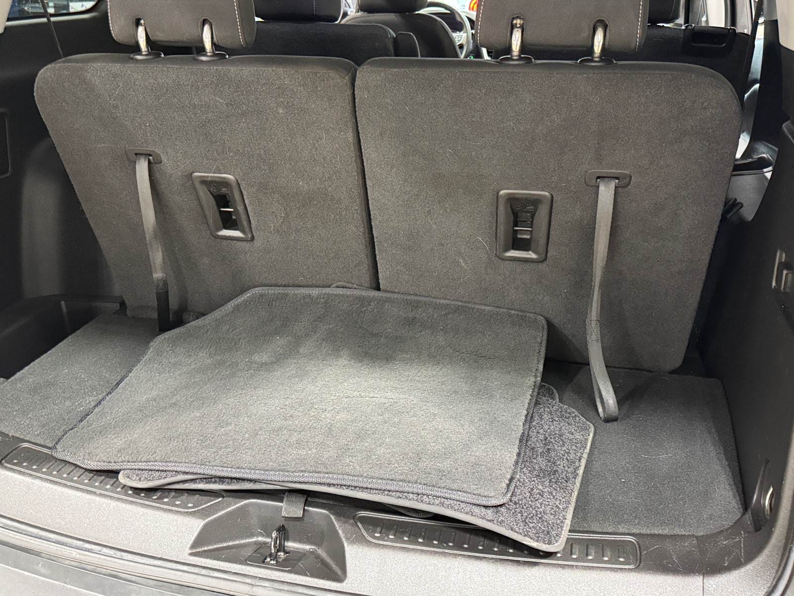 Thumbnail: 2023 GMC Acadia - 7