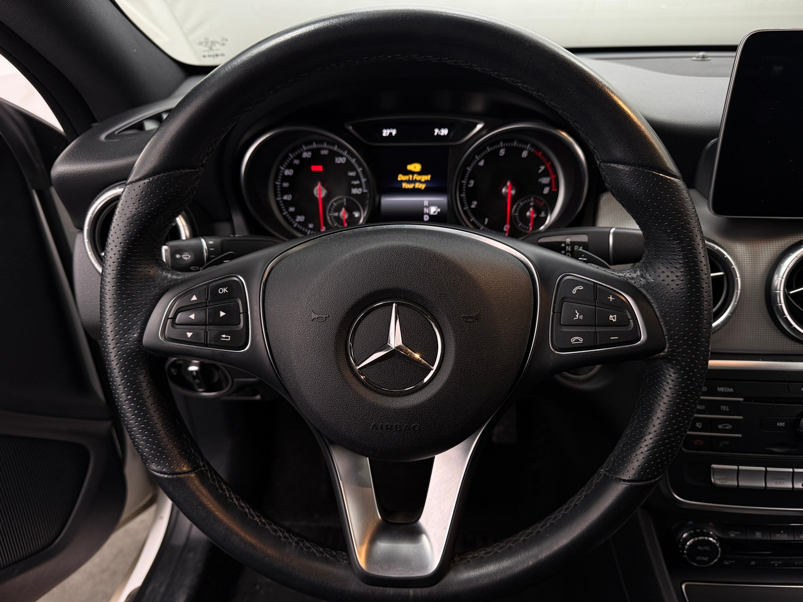 Thumbnail: 2019 Mercedes-Benz CLA - 3