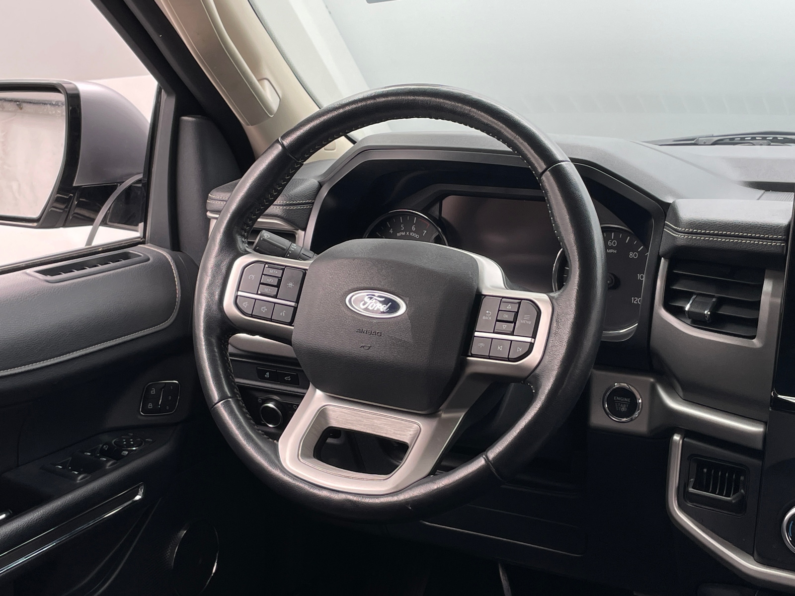 Thumbnail: 2023 Ford Expedition MAX - 4