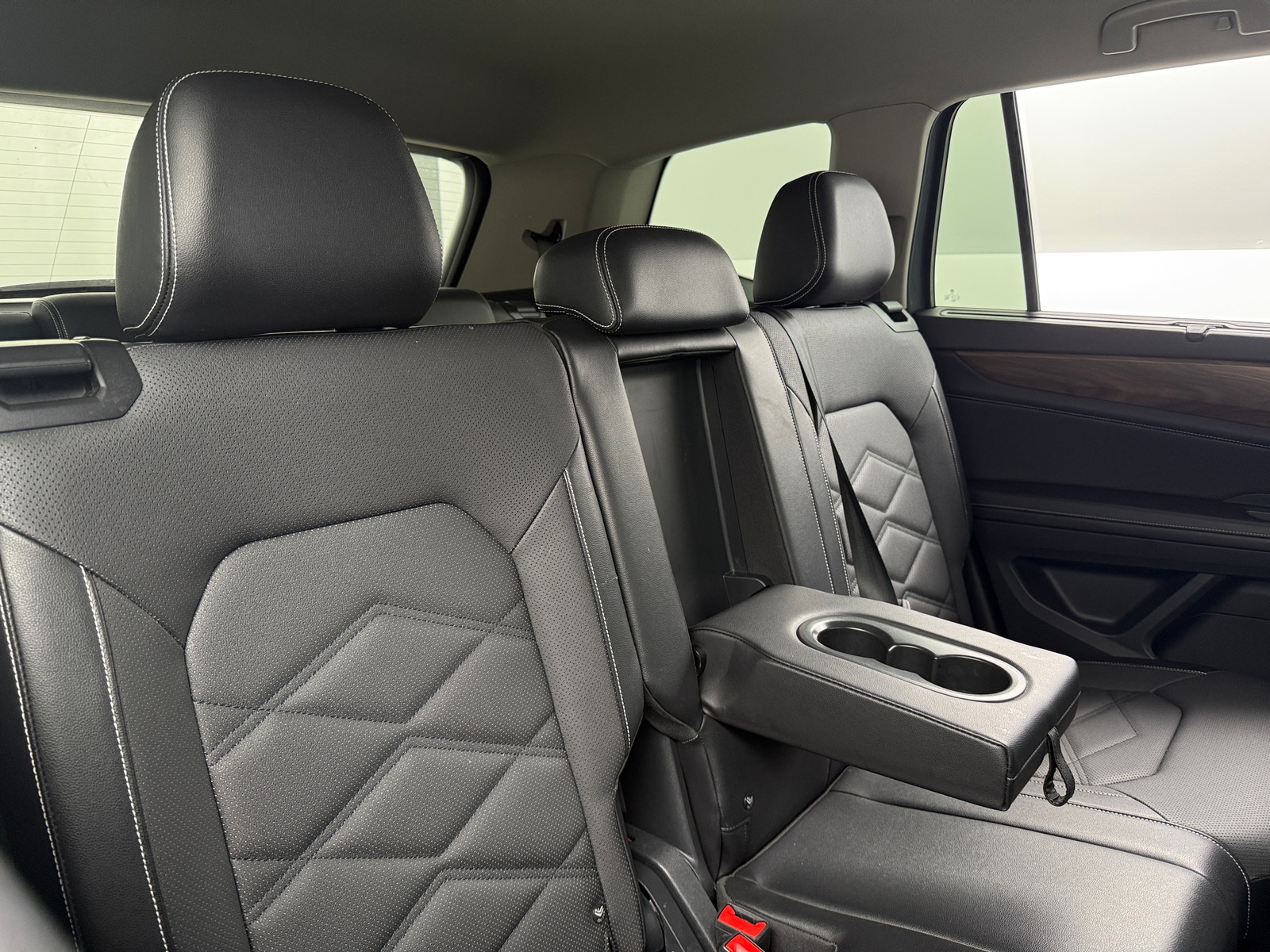 Thumbnail: 2024 Volkswagen Atlas - 5