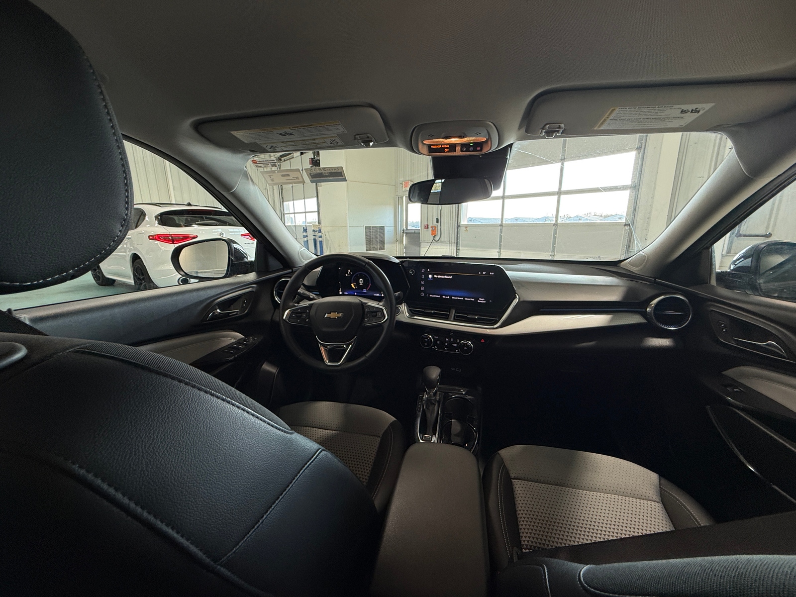 Thumbnail: 2025 Chevrolet Trax - 3