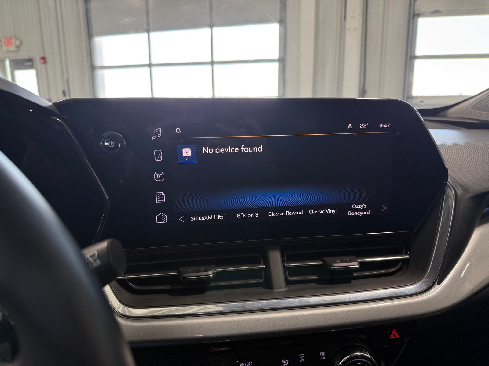 Thumbnail: 2025 Chevrolet Trax - 4