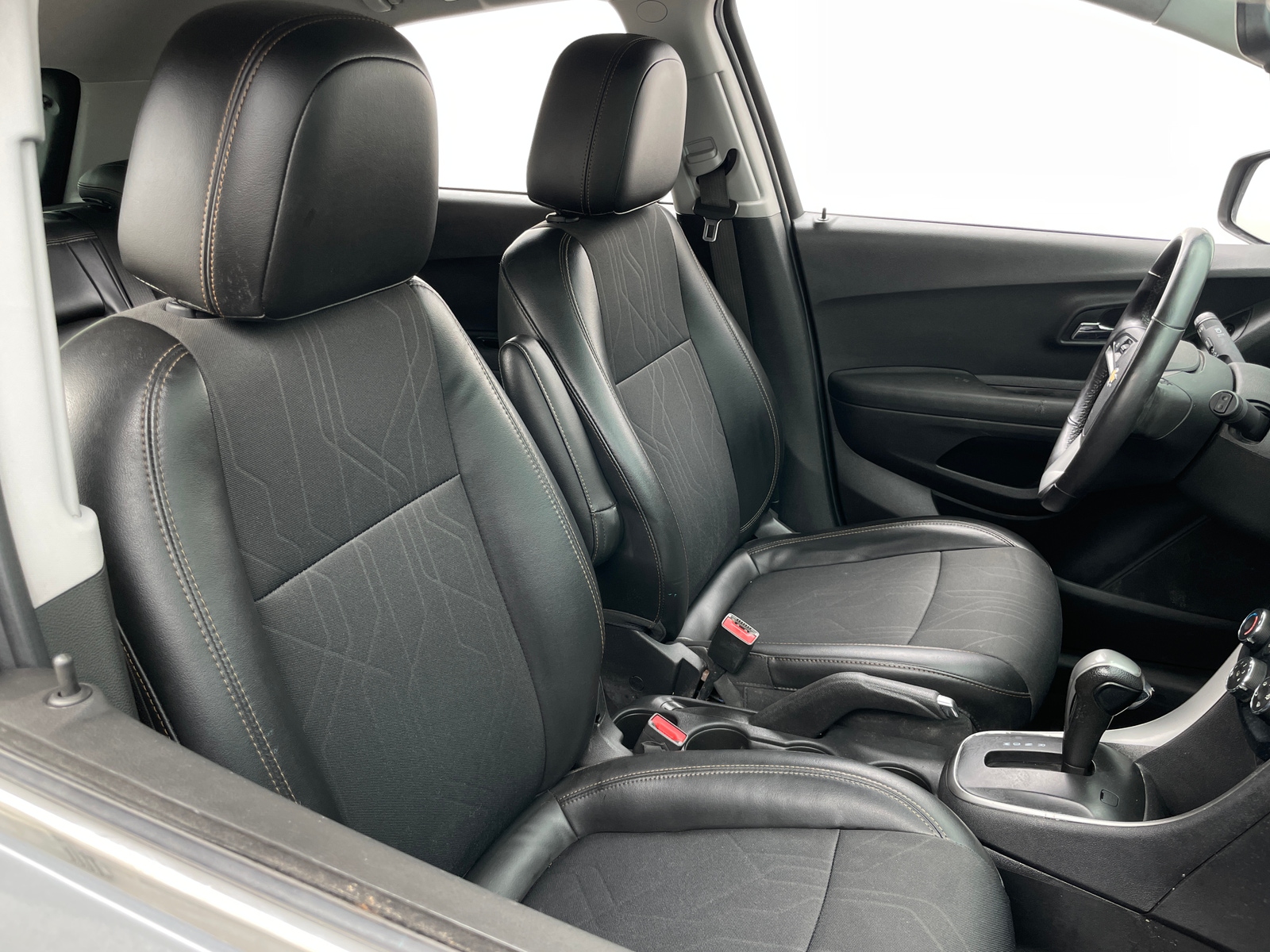 Thumbnail: 2020 Chevrolet Trax - 2