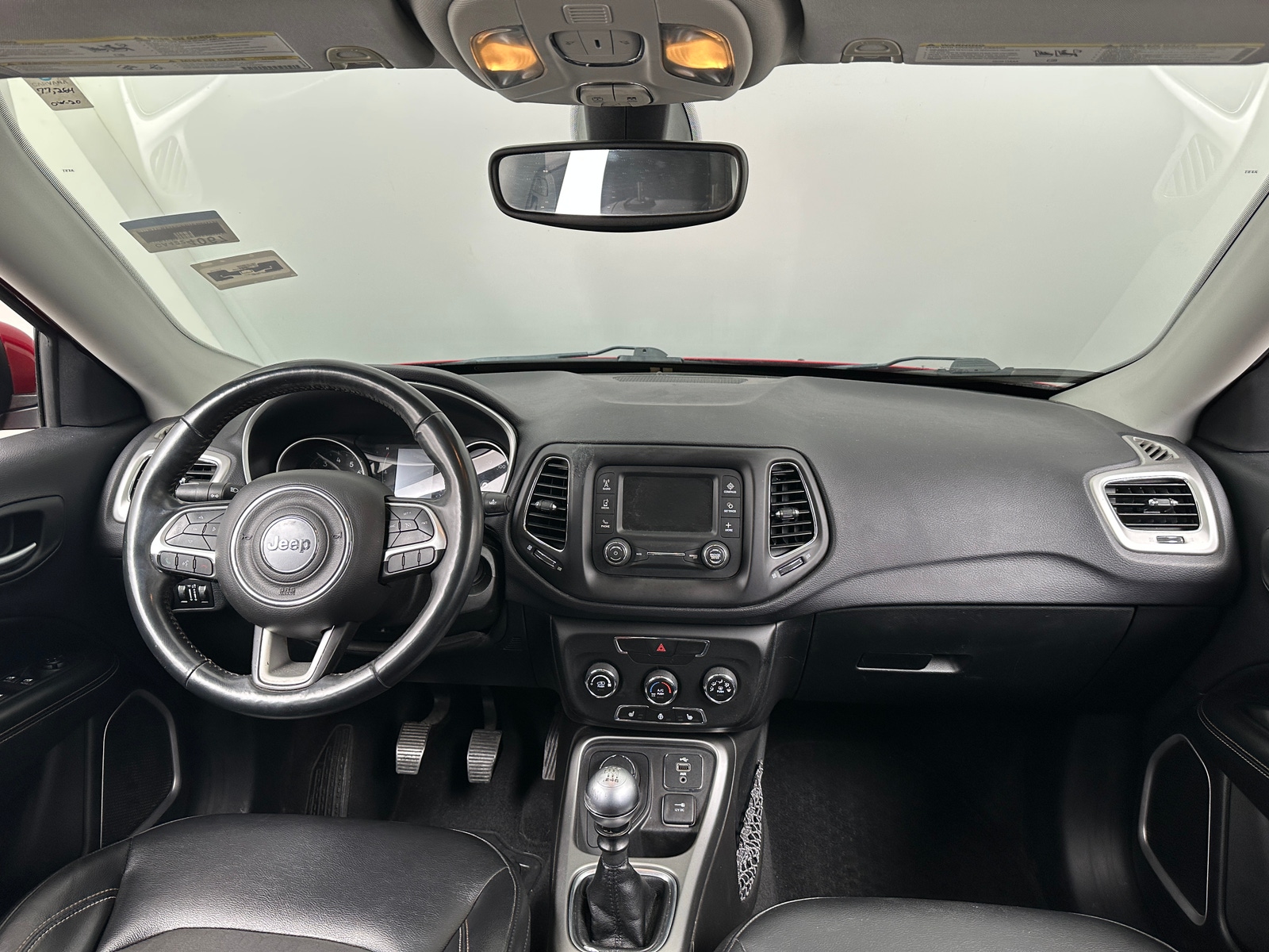 Thumbnail: 2018 Jeep Compass - 3