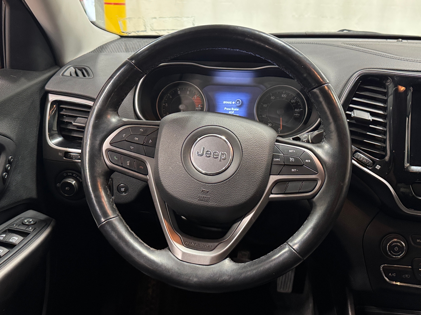 Thumbnail: 2020 Jeep Cherokee - 4