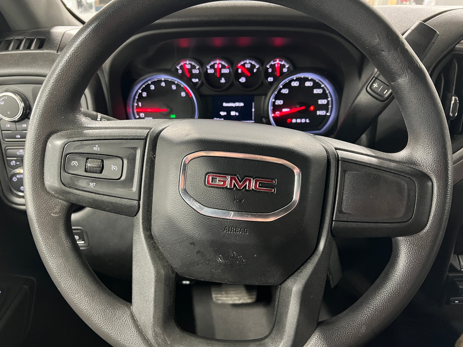 Thumbnail: 2023 GMC Sierra 2500 - 5