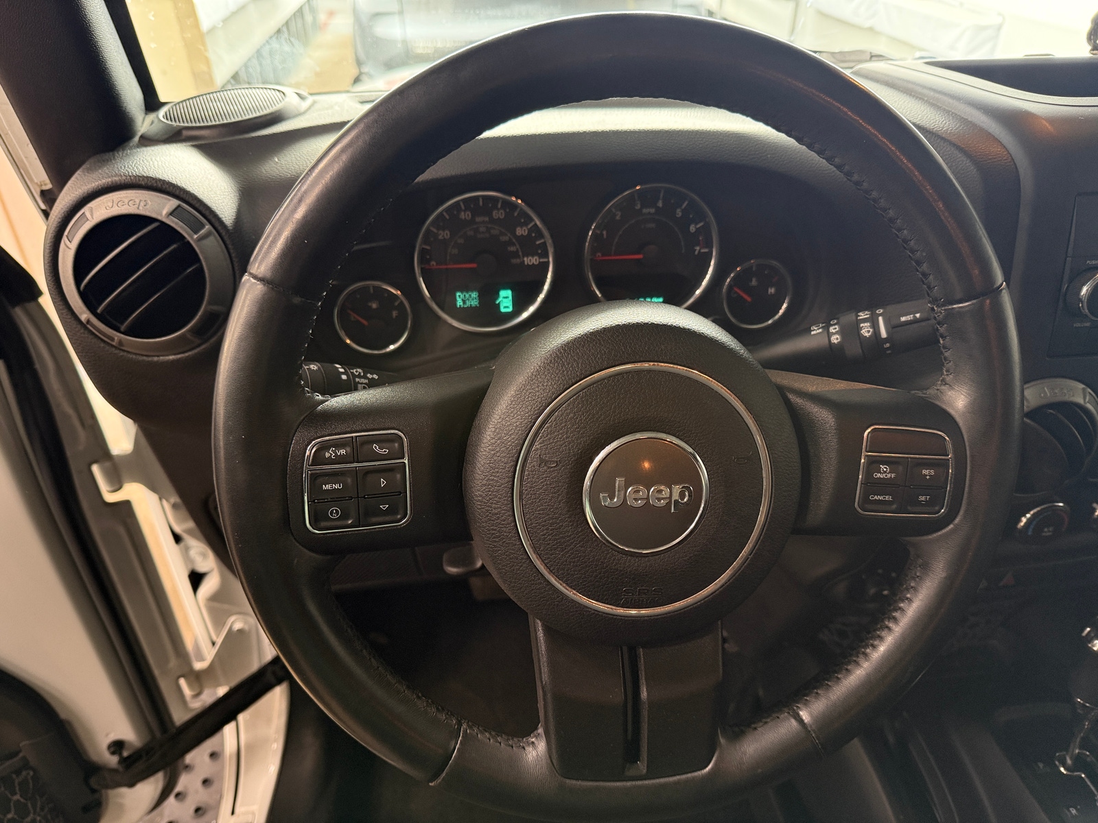 Thumbnail: 2017 Jeep Wrangler - 5