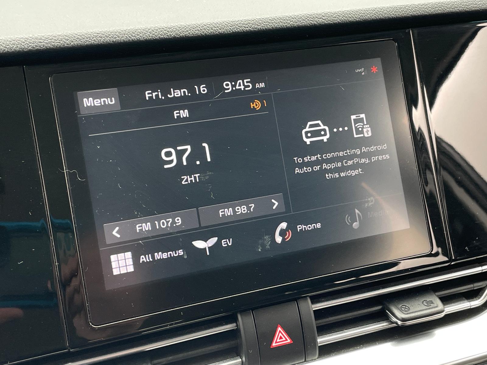 Thumbnail: 2021 Kia Niro - 4