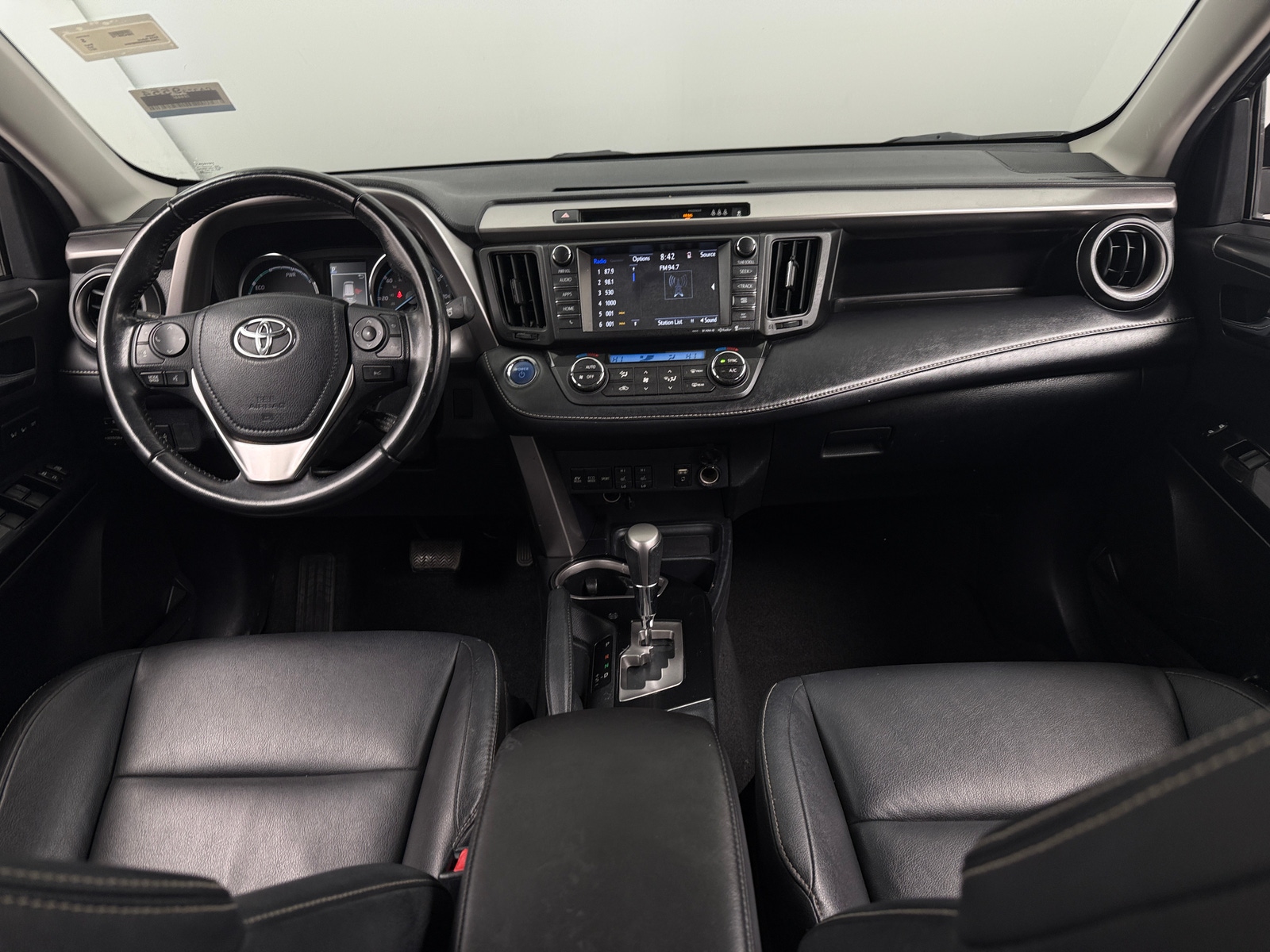 Thumbnail: 2017 Toyota RAV4 - 2