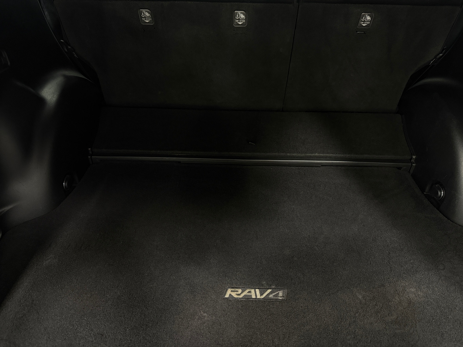 Thumbnail: 2017 Toyota RAV4 - 6