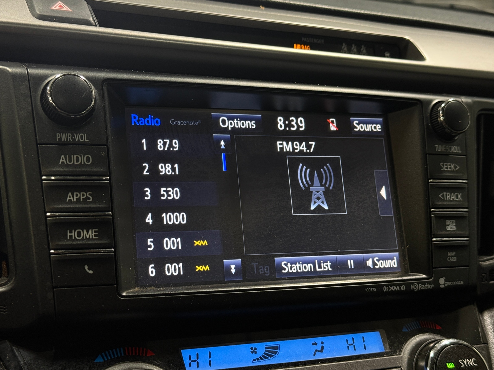 Thumbnail: 2017 Toyota RAV4 - 3