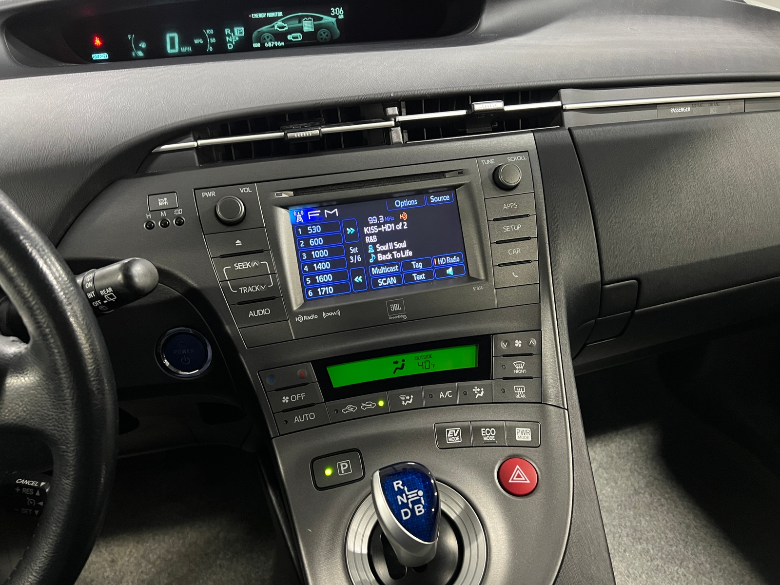 Thumbnail: 2013 Toyota Prius - 4