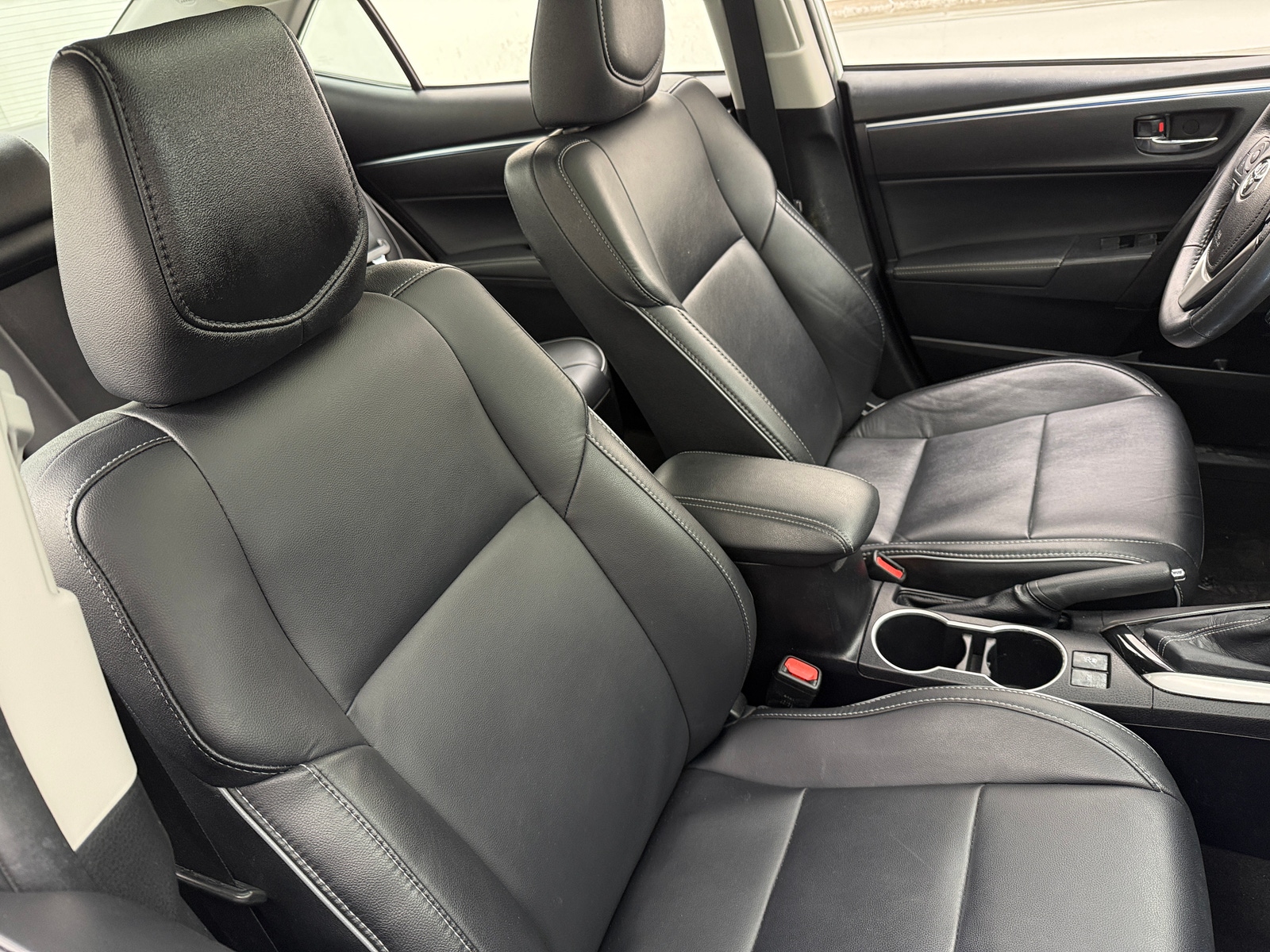 Thumbnail: 2016 Toyota Corolla - 2