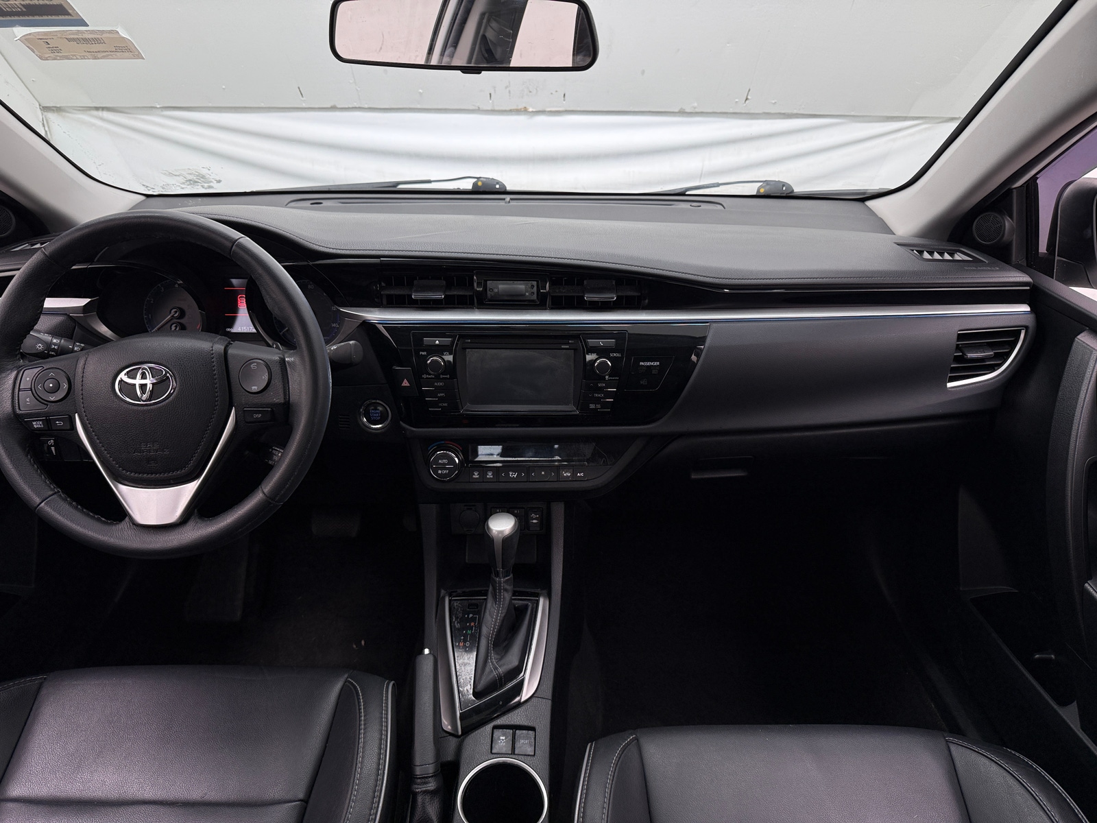 Thumbnail: 2016 Toyota Corolla - 3