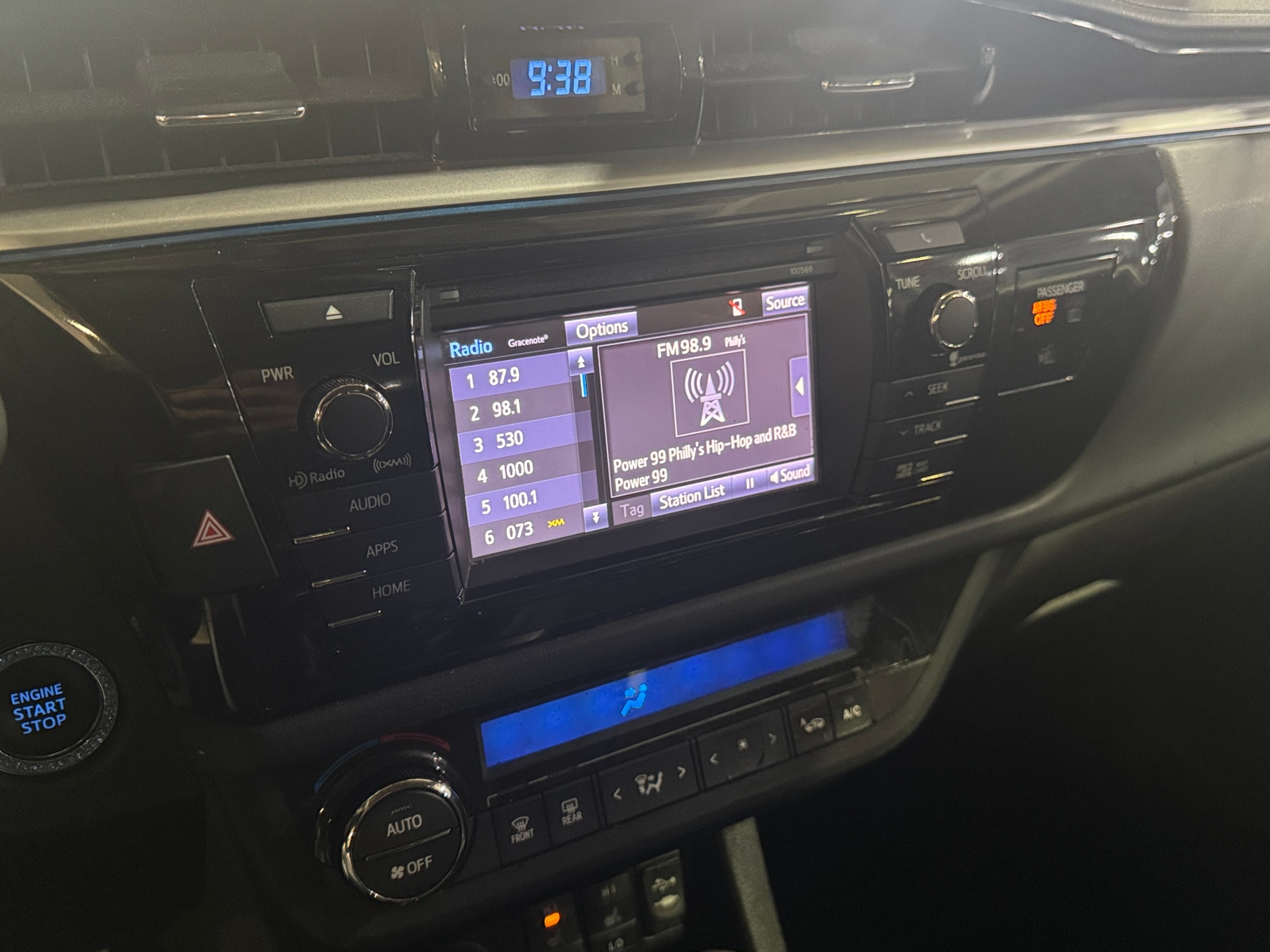 Thumbnail: 2016 Toyota Corolla - 4