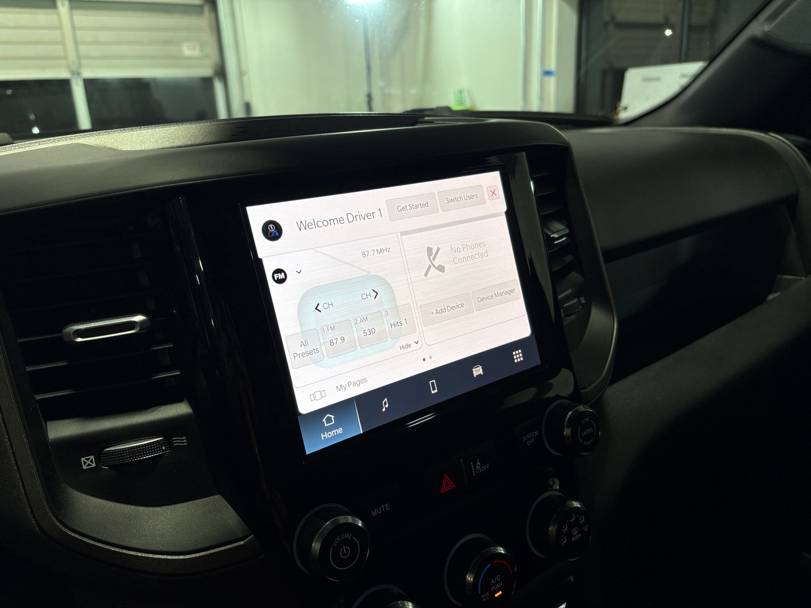 Thumbnail: 2025 RAM 1500 - 4