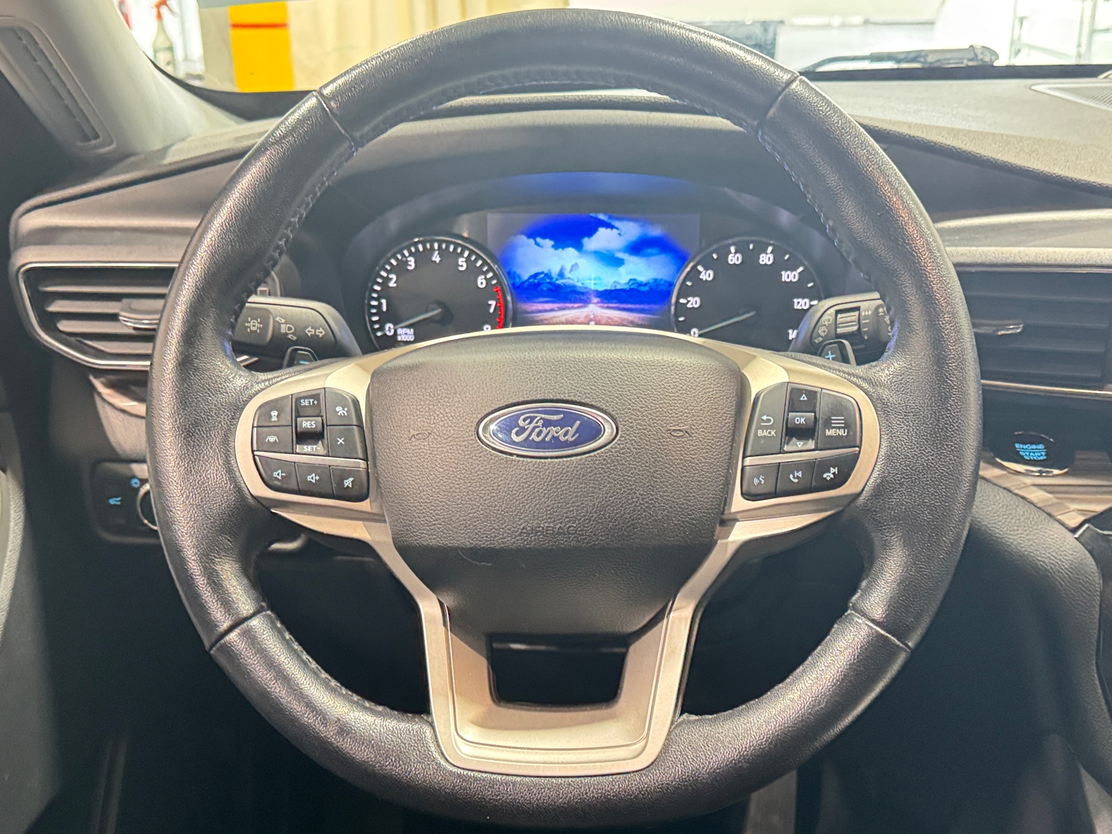 Thumbnail: 2021 Ford Explorer - 4