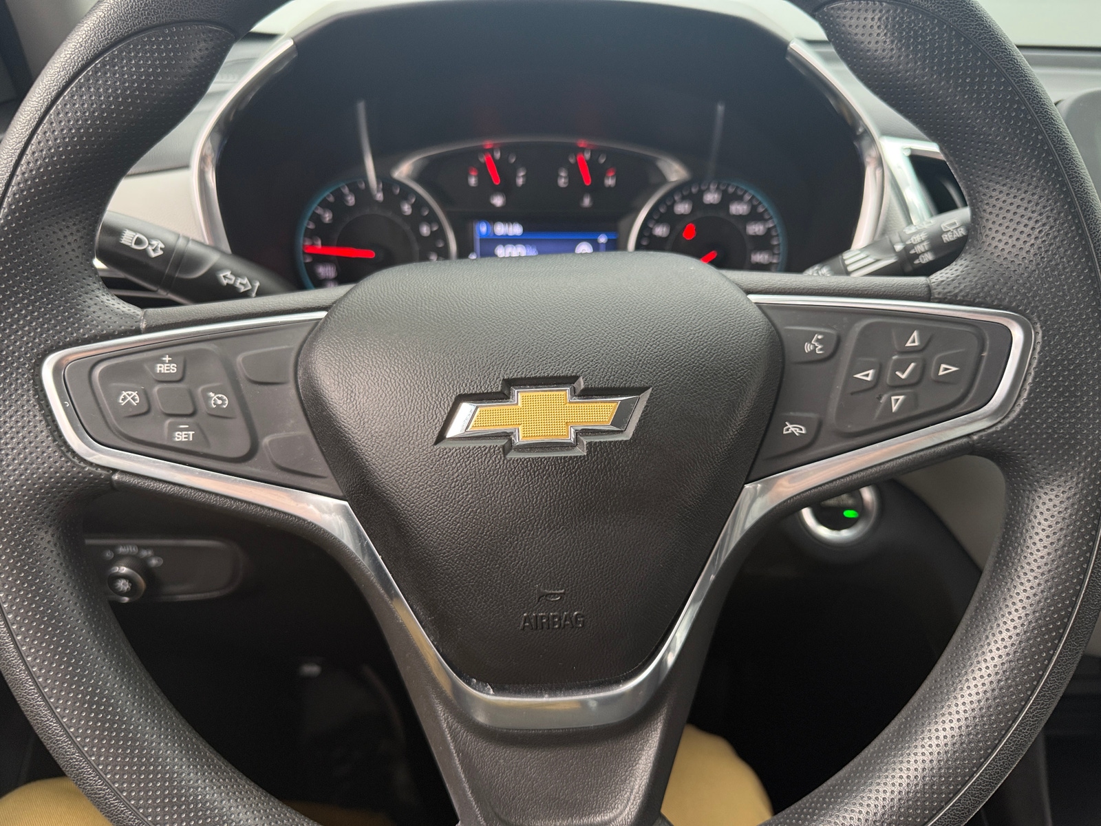 Thumbnail: 2019 Chevrolet Equinox - 5